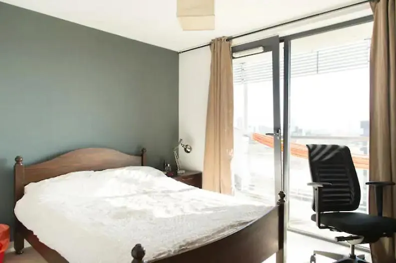 Beautiful London Apartment With Large Balcony United Kingdom
