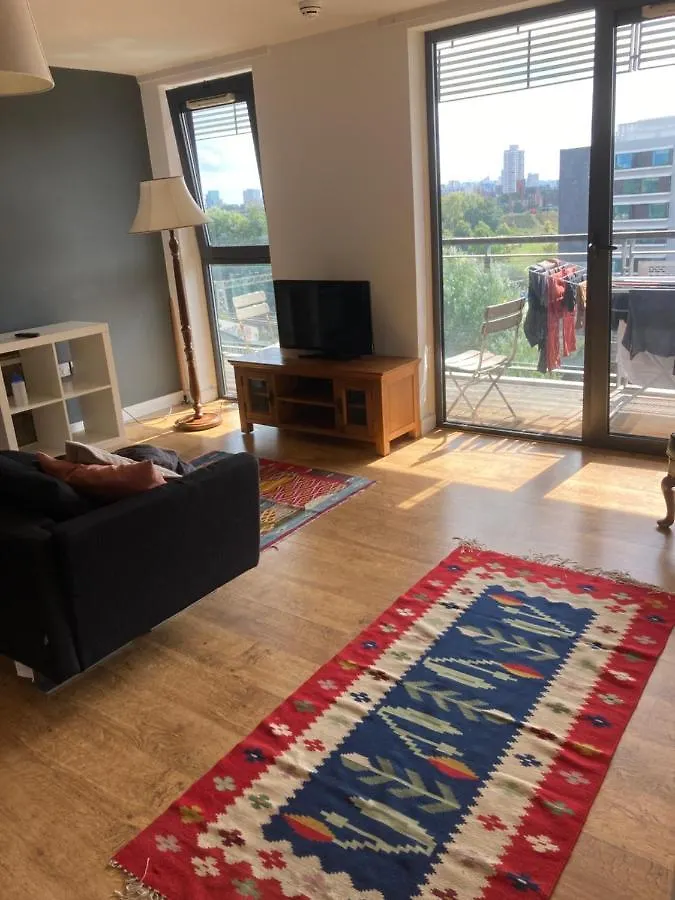 Beautiful London Apartment With Large Balcony 0*,  United Kingdom